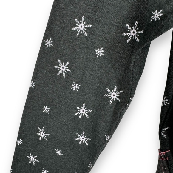 Intimately Free People Crew Neck Long Sleeve Sleep Shirt, Black Snowflake, Small - Picture 7 of 11